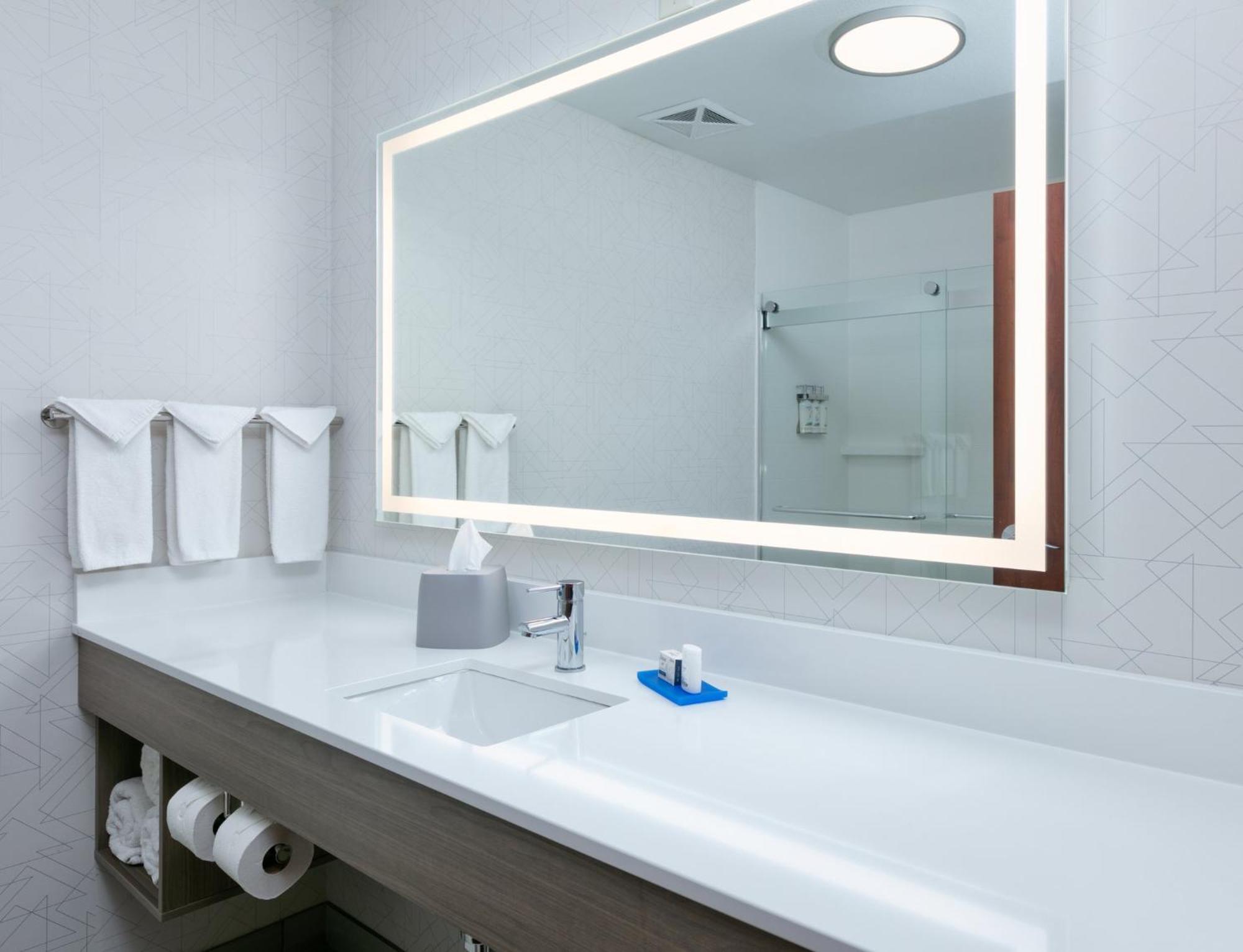 Holiday Inn Express Hotel & Suites Shakopee By Ihg Exterior foto
