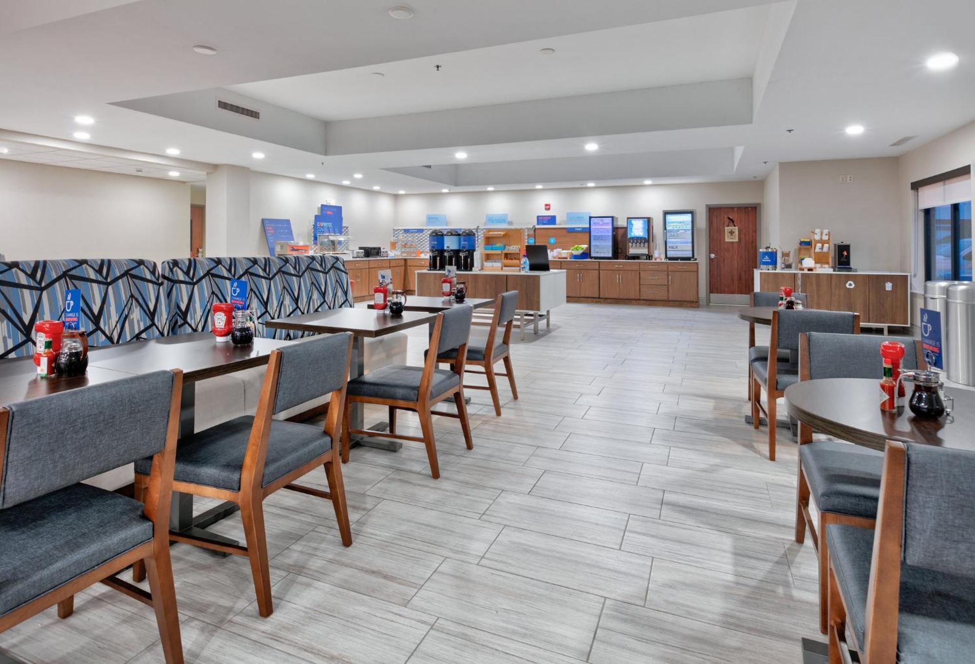 Holiday Inn Express Hotel & Suites Shakopee By Ihg Exterior foto
